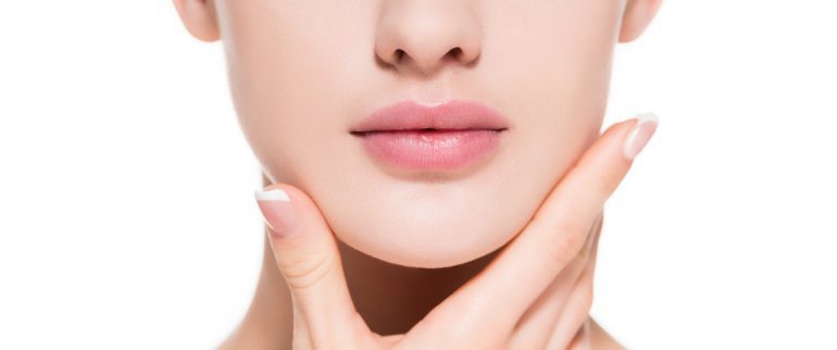 Cofnięty podbródek lub wystająca broda - korekta plastyczna