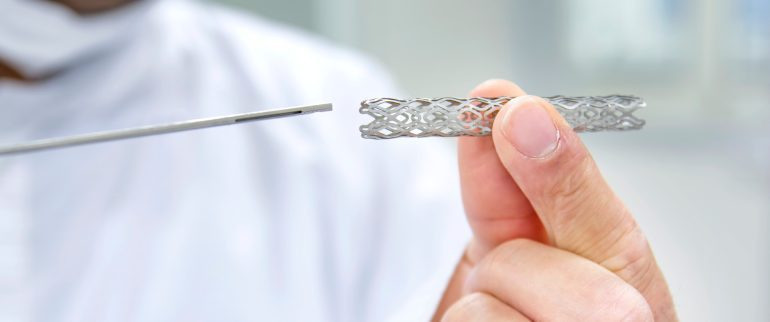 Stenty – rodzaje, zastosowanie, przebieg zabiegu i tryb życia po implantacji stentów
