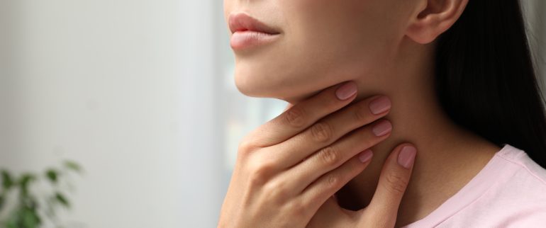 Niedoczynność tarczycy – objawy, przyczyny i leczenie