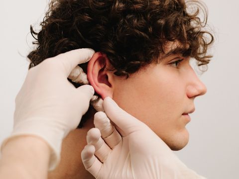 operacja-plastyka-uszu-scm-krakow