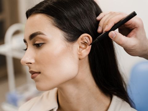 plastyka-uszu-korekcja-scm-krakow